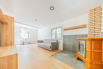 Zázemí v chatě  - Prodej chaty / chalupy 44 m², Bratronice