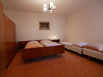 Pronájem domu 95 m², Drnholec