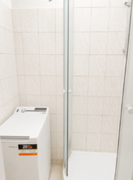 Koupelna - Prodej bytu 3+1 v osobním vlastnictví 74 m², Brno