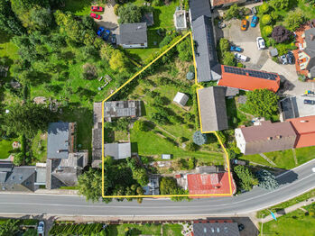 Pohled na celý pozemek - Prodej domu 100 m², Kněžmost