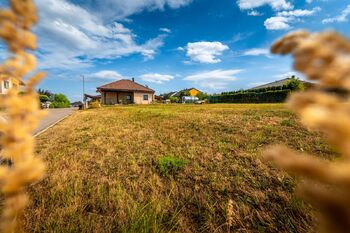 Prodej pozemku 515 m², Srubec