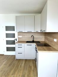 Pronájem bytu 2+kk v osobním vlastnictví 39 m², Praha 4 - Krč