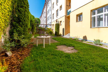 Pronájem bytu 2+kk v osobním vlastnictví 56 m², Hradec Králové
