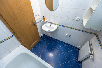 Pronájem bytu 2+kk v osobním vlastnictví 45 m², Praha 9 - Vinoř