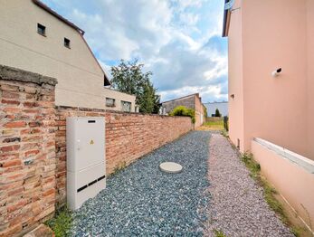Vstup na pozemek - Prodej pozemku 347 m², Kolín