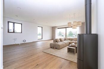 Vizualizace možného uspořádání obývací části místnosti... - Prodej domu 195 m², Vysoký Újezd