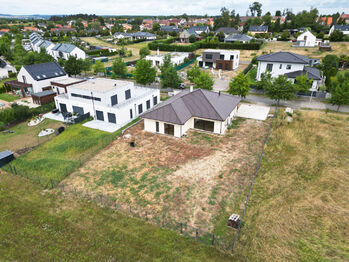 Lokace domu z dronu. - Prodej domu 195 m², Vysoký Újezd