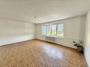Pokoj I. - Prodej bytu 3+1 v osobním vlastnictví 73 m², Bystřice