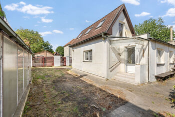 Prodej domu 110 m², Šestajovice