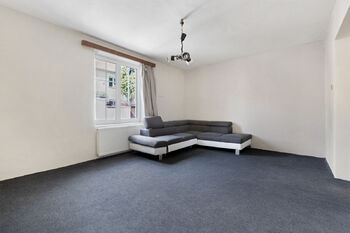 Prodej domu 110 m², Šestajovice