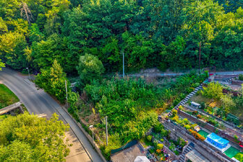 Pozemek z dronu - Prodej pozemku 600 m², Jílové u Prahy