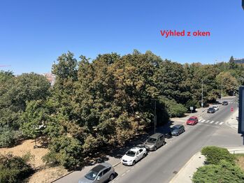 Výhled - Pronájem bytu 2+1 v osobním vlastnictví 52 m², Praha 10 - Vinohrady