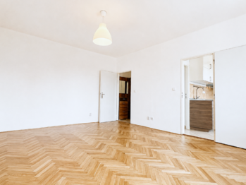 Obývák - Pronájem bytu 2+1 v osobním vlastnictví 52 m², Praha 10 - Vinohrady