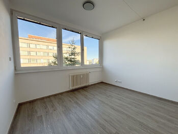 Pronájem bytu 1+1 v osobním vlastnictví 30 m², Hradec Králové