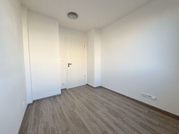 Pronájem bytu 1+1 v osobním vlastnictví 30 m², Hradec Králové