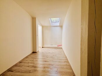 Pokoj v patře - Pronájem bytu 2+1 v osobním vlastnictví 41 m², Vyškov