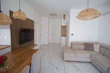 Prodej bytu 3+kk v osobním vlastnictví 67 m², Tivat