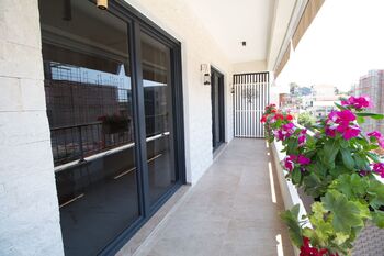 Prodej bytu 3+kk v osobním vlastnictví 67 m², Tivat