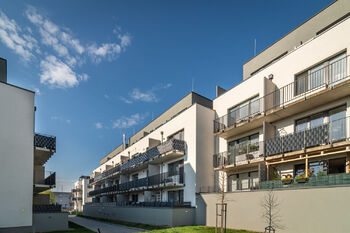 Pronájem bytu 2+kk v osobním vlastnictví 53 m², Unhošť