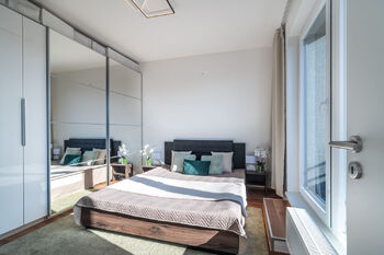 Pronájem bytu 2+kk v osobním vlastnictví 53 m², Unhošť