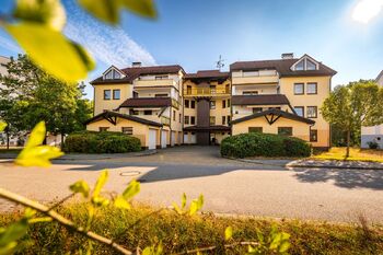 budova - Prodej bytu 2+1 v osobním vlastnictví 87 m², České Budějovice 