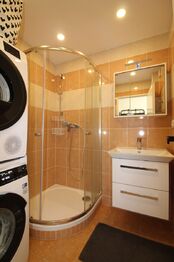 Prodej bytu 2+1 v osobním vlastnictví 56 m², Praha 6 - Dejvice