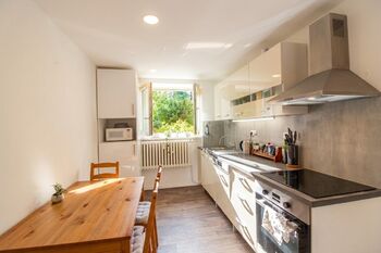 Prodej bytu 2+1 v osobním vlastnictví 56 m², Praha 6 - Dejvice