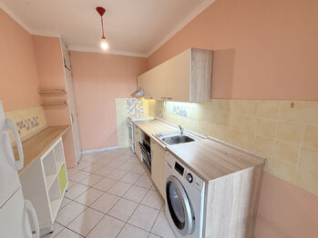 Prodej bytu 3+kk v osobním vlastnictví 64 m², Praha 4 - Chodov