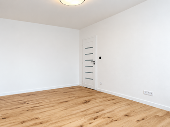 Pronájem 1+1 | Denisa Sochová | +420 730 823 682 | denisa.sochova@re-max.cz - Pronájem bytu 1+1 v osobním vlastnictví 37 m², Karviná