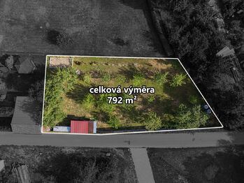 Prodej pozemku 792 m², Zvole