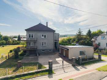 Prodej domu 150 m², Zvole