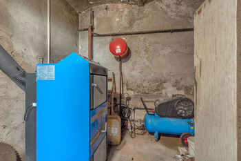 Prodej domu 570 m², Klamoš