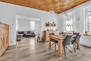 Prodej domu 570 m², Klamoš