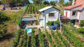Prodej pozemku 1072 m², Tvrdonice