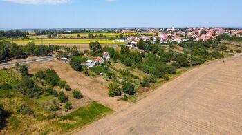 Prodej pozemku 1072 m², Tvrdonice