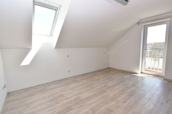 Samostatná ložnice č. 1.  - Prodej domu 129 m², Mělník
