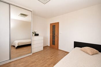 Ložnice č. 2 - Prodej bytu 5+kk v osobním vlastnictví 109 m², Neratovice