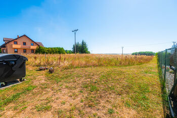 Prodej pozemku 1241 m², Přáslavice