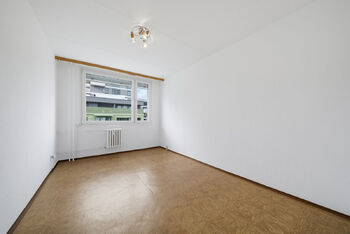 Prodej bytu 3+1 v osobním vlastnictví 70 m², Praha 5 - Stodůlky