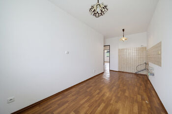Prodej bytu 3+1 v osobním vlastnictví 70 m², Praha 5 - Stodůlky
