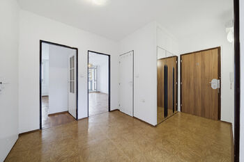 Prodej bytu 3+1 v osobním vlastnictví 70 m², Praha 5 - Stodůlky