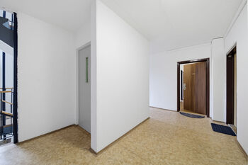 Prodej bytu 3+1 v osobním vlastnictví 70 m², Praha 5 - Stodůlky