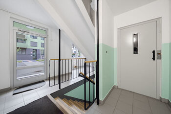 Prodej bytu 3+1 v osobním vlastnictví 70 m², Praha 5 - Stodůlky