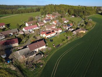 Pronájem domu 144 m², Podveky