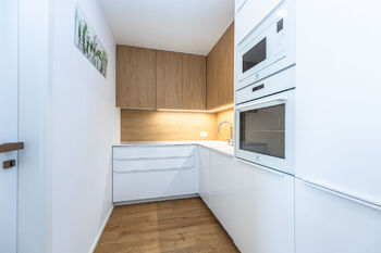 Pronájem bytu 3+kk v osobním vlastnictví 68 m², Praha 8 - Kobylisy