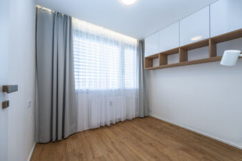Pronájem bytu 3+kk v osobním vlastnictví 68 m², Praha 8 - Kobylisy