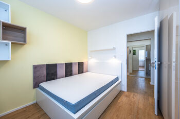 Pronájem bytu 3+kk v osobním vlastnictví 68 m², Praha 8 - Kobylisy