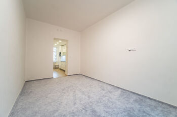 Pronájem bytu 1+1 v osobním vlastnictví 31 m², Praha 9 - Libeň