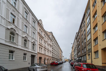 Pronájem bytu 1+1 v osobním vlastnictví 31 m², Praha 9 - Libeň