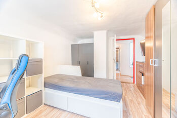 pokoj v podkroví - Prodej domu 160 m², Karlova Ves